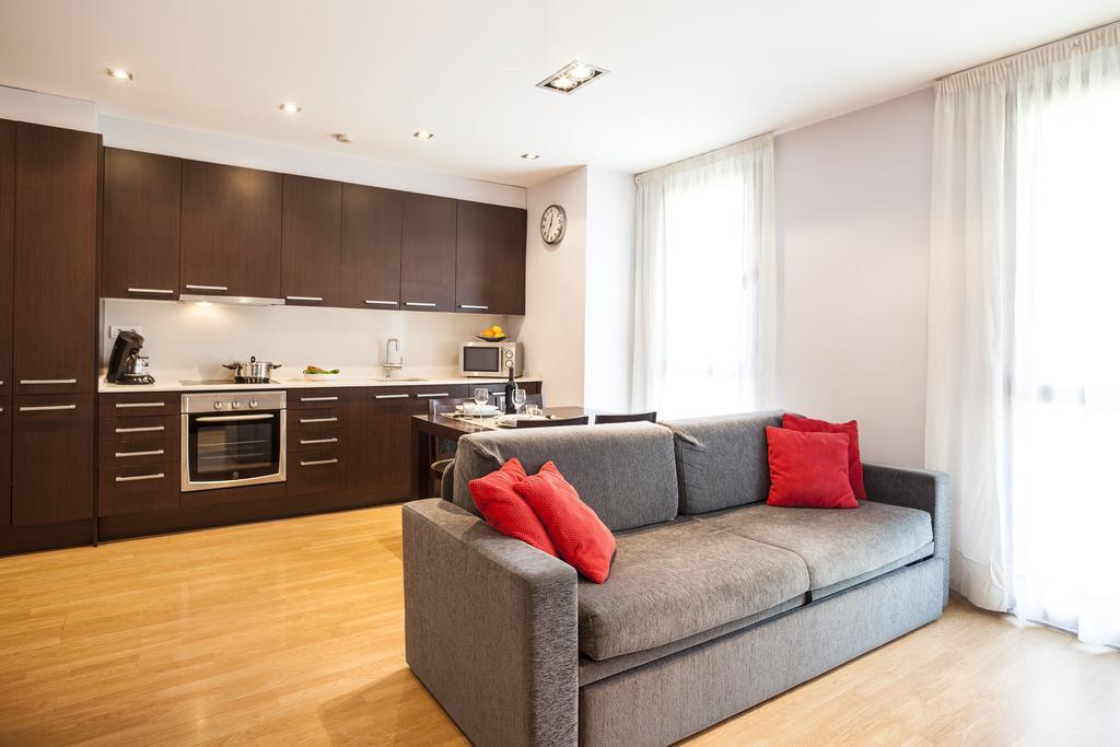 Short Stay Group Camp Nou Serviced Apartments Barcelona Eksteriør bilde